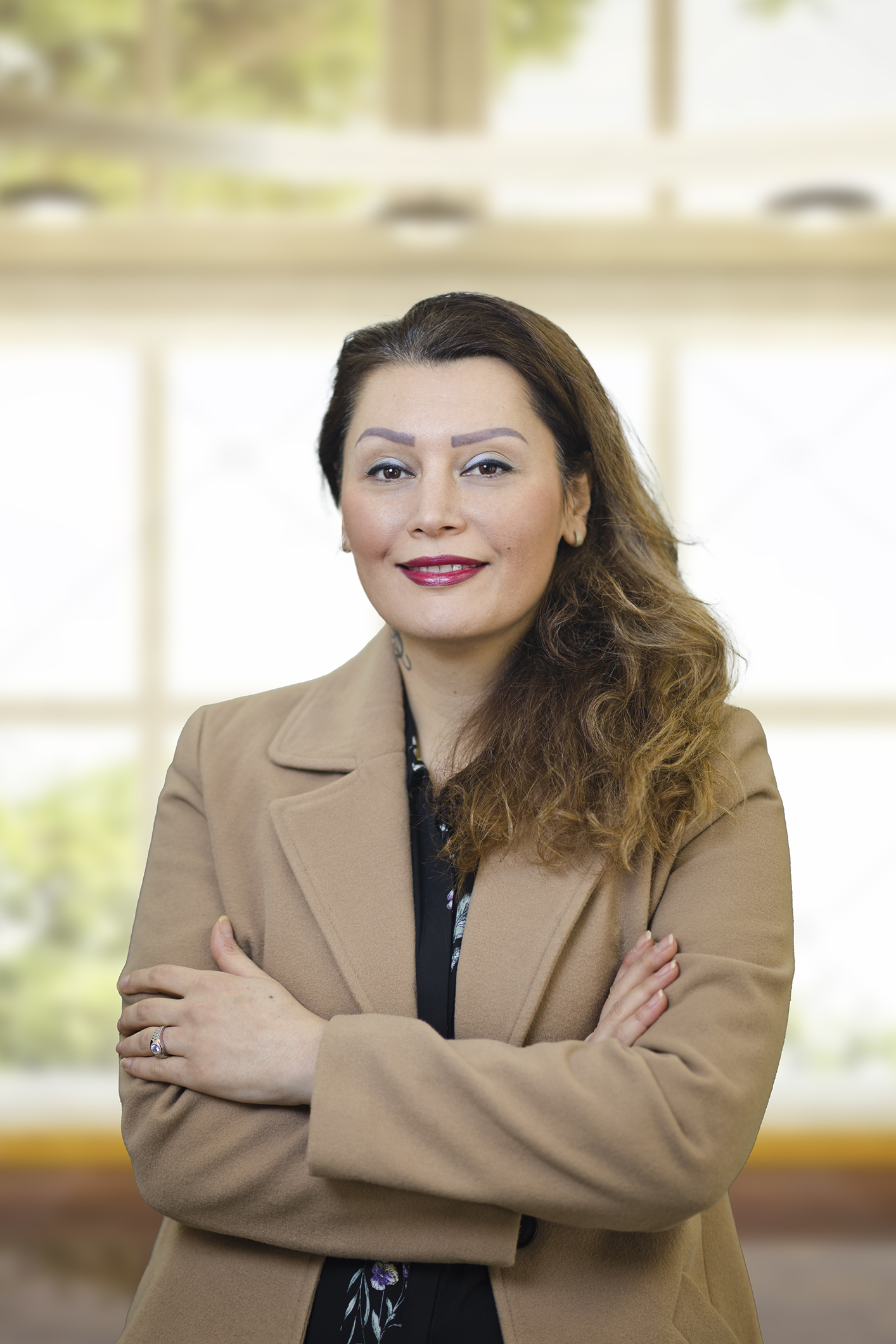 Dr. Delbar Niroushak